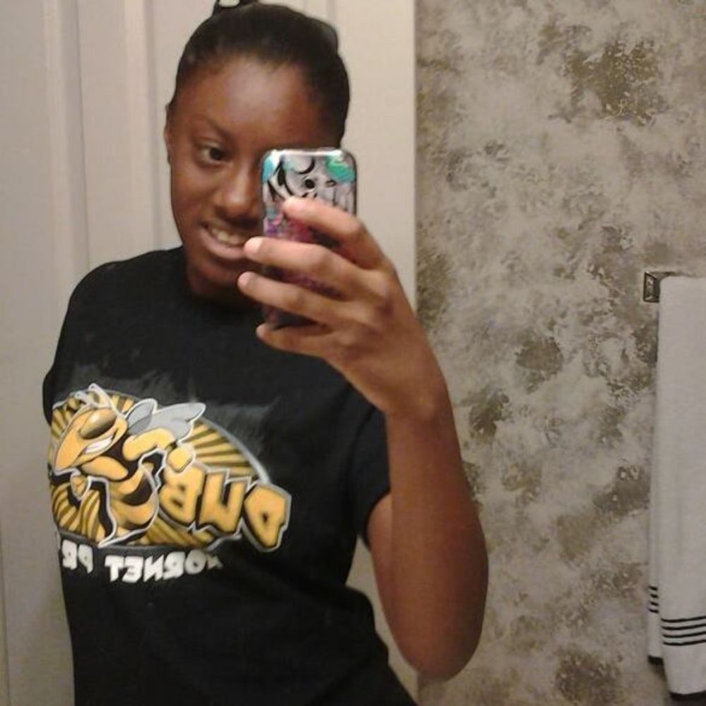 Meet your Posher, Sierra